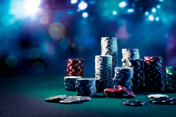 Live roulette table streaming on mposurga app with betting interface